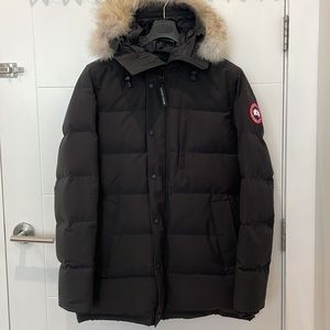 Men’s Canada Goose Carson Parka Heritage Coyote Fur Trim Down Parka LIKE NEW